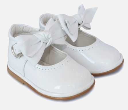 Borboleta Victoria White Patent 2412