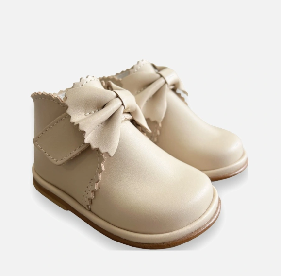 Borbolets Sharon Camel Patent