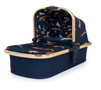 Wow XL Carrycot On The Prowl