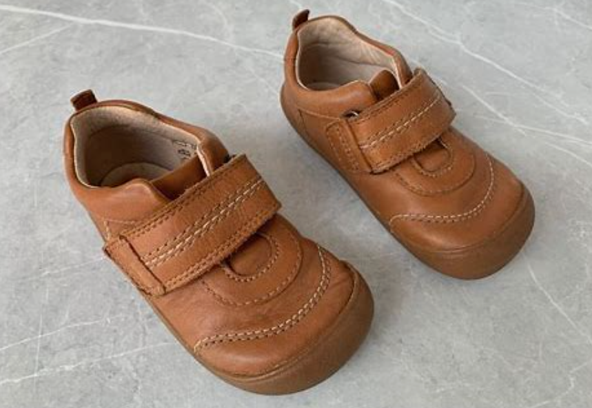 Start Rite Footprint Tan Leather